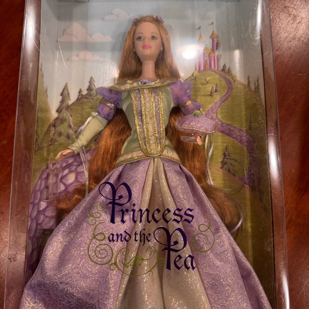Barbie Collectibles Princess and the Pea Collector Edition Doll 2004 B6327
